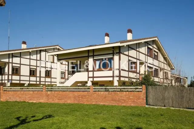 Semi-detached house in Andra Mari