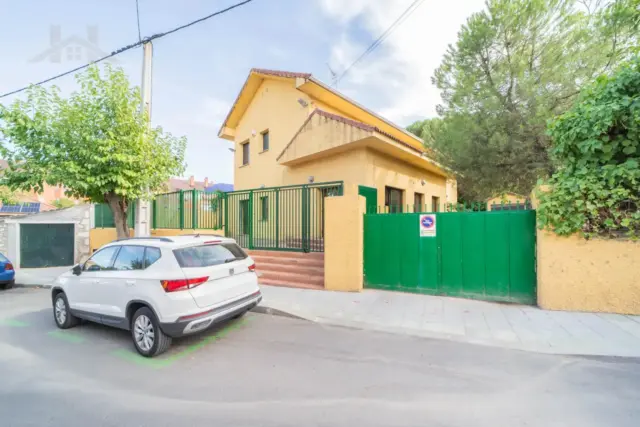 Chalet on Calle del Escorial