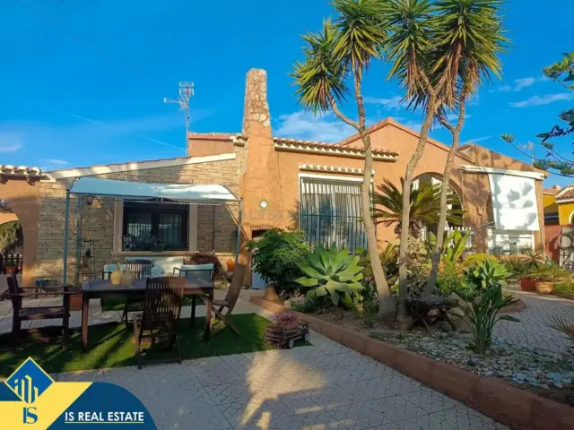 Chalet en Aguas Nuevas-Torreblanca-Sector 25