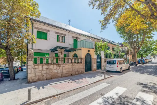 Semi-detached house on Calle San Juan