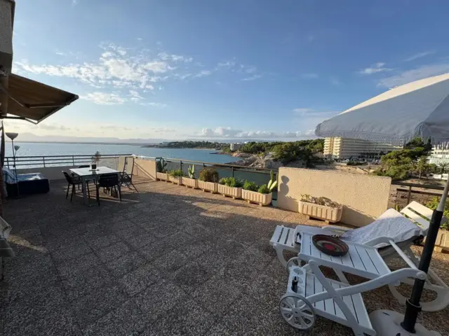 Penthouse on Carrer de la Cala de la Font