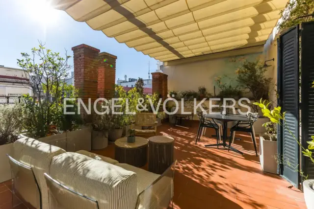 Penthouse on Calle Castelló