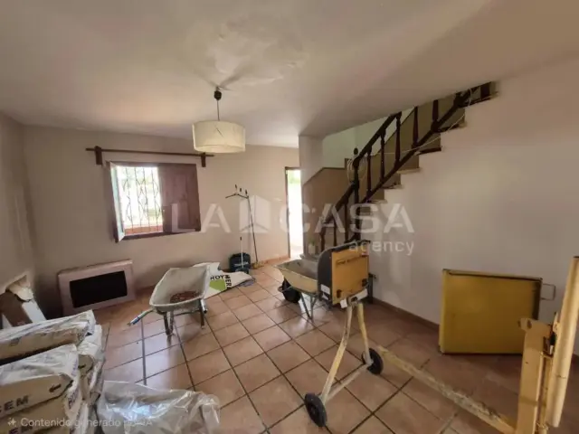 Townhouse in Los Barrios