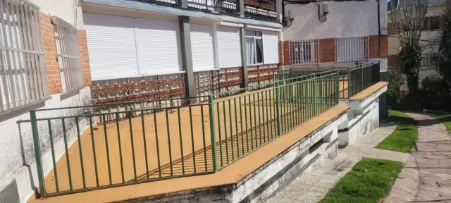 Piso en Paseo de los Rosales, 65