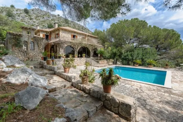 Rustic house in Pollença