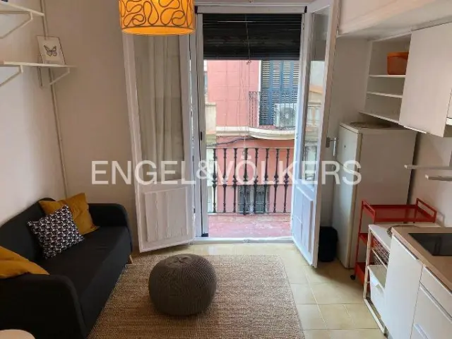 Estudio en alquiler en La Vila de Gràcia - Imagen 10