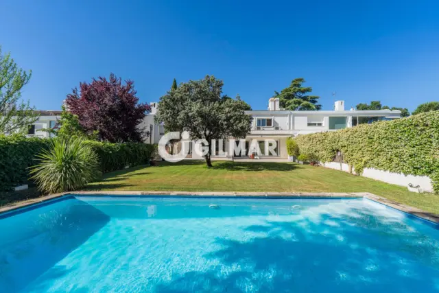 Chalet in La Moraleja