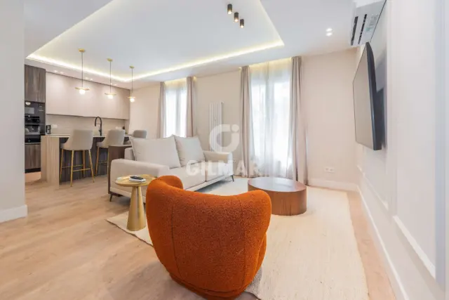 Apartment in Guindalera photo 2