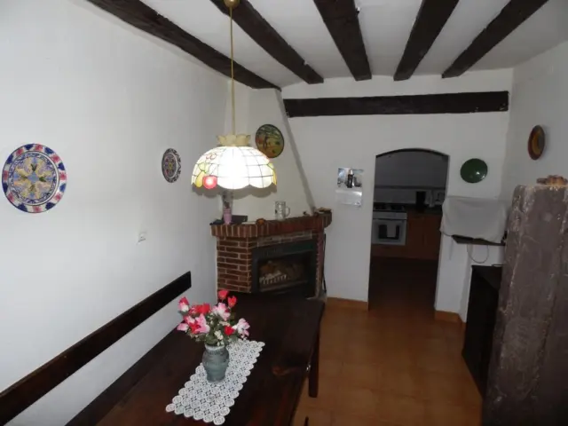 House for sale in Urria, Cebolleros (Merindad de Cuesta-Urria) of 239.500 €