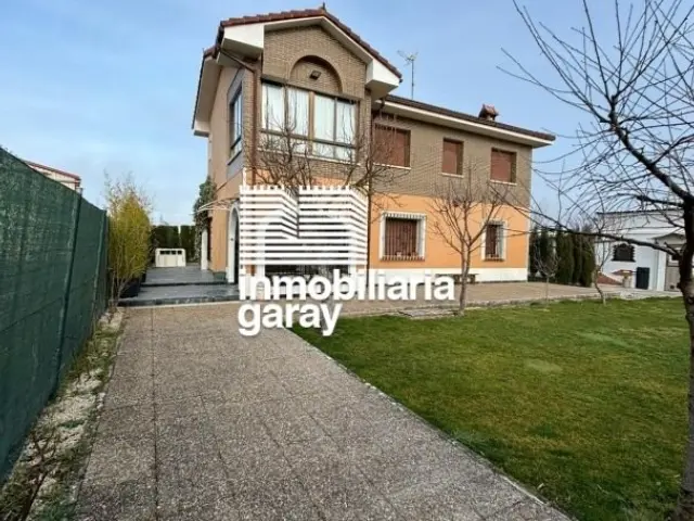 Chalet en Carretera Pedrosa