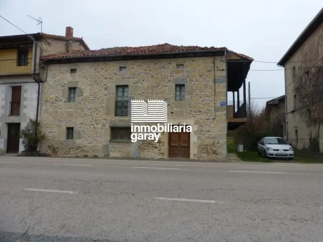 Casa en Casa A La Venta en La Merindad de Montija Con Terreno