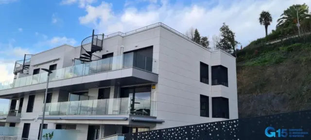 Penthouse at 21 Santio Zeharra Street photo 6