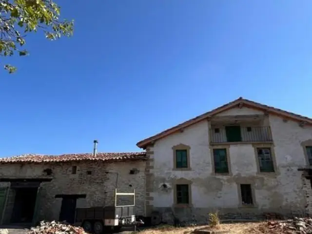 Casa en Lastras de Teza