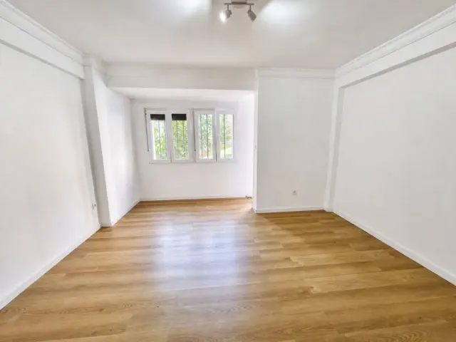 Apartment in Basarrate photo 9