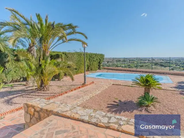 Chalet on Carrer Olivera, 39 photo 5