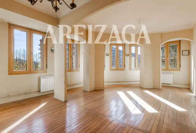 Apartment in Corner Unit, For Sale photo 44