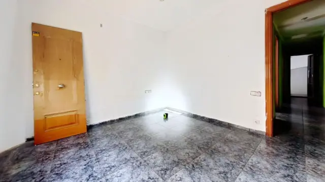 Flat in Sant Joan Despí photo 3