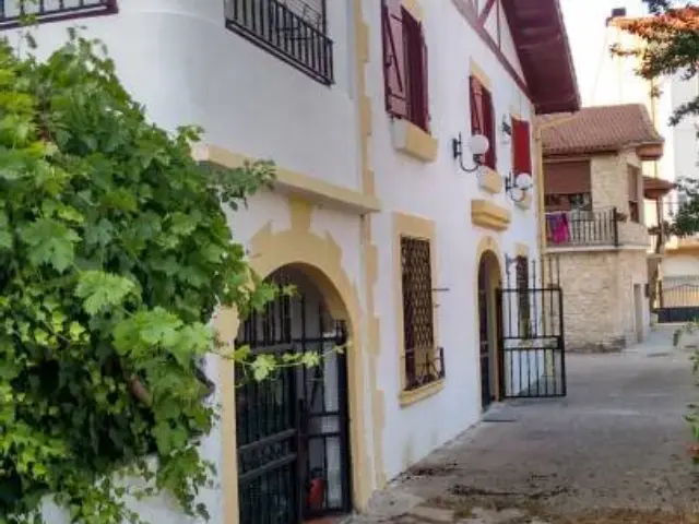 Casa en Casa-Chalet en El Centro de Villarcayo - Libre A Partir del 1 de Mayo 2024 (Ver Datos Privados)
