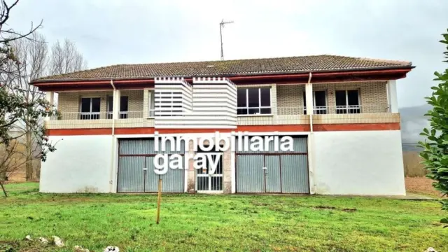 Finca rústica en Granja A La Venta, Con Dos Viviendas, Pabellones y 15 Hectáreas de Terreno