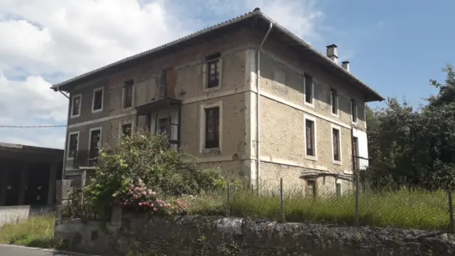 House in Artea