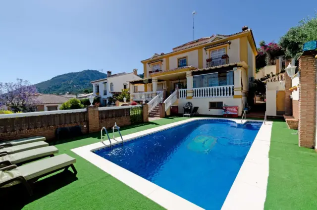 Chalet in Manantiales-Cortijos del Sol-Fuensanguínea