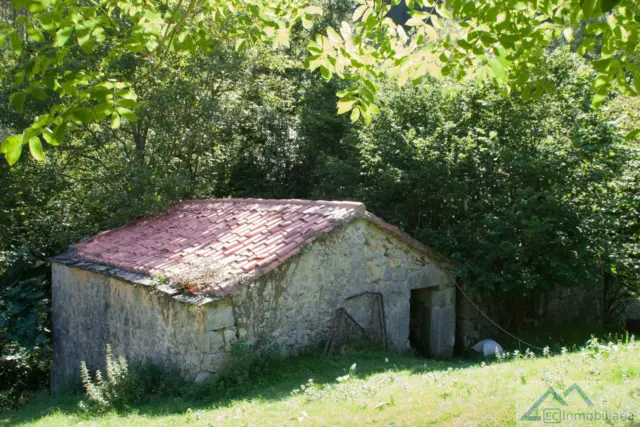 Rustic finca on Mortesante Street