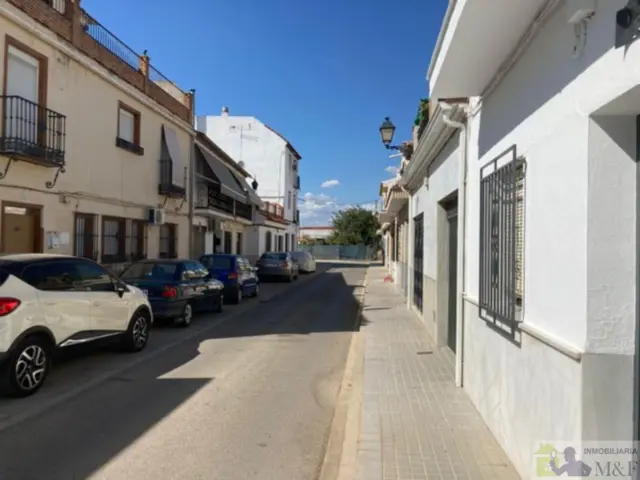 Casa en venta en Goya, Palma del Río de 107.500 €