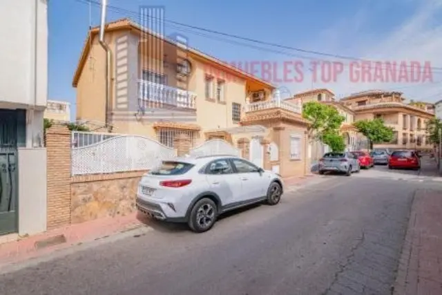 Chalet en calle de la Huerta de Belén