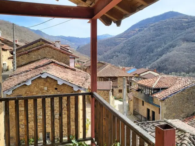 House in Abantro