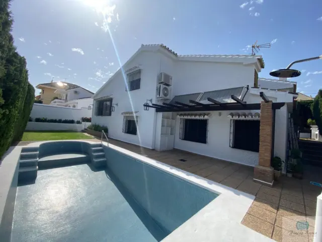 Chalet on Camino de La Condesa