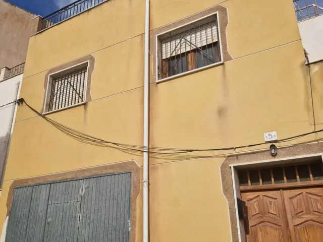 House on Donoso Cortes Street photo 2