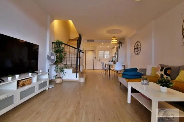Chalet on Calle Alcalde Pedro Acevedo Bisshopp photo 12