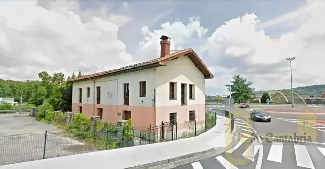 House on La Estacion Street
