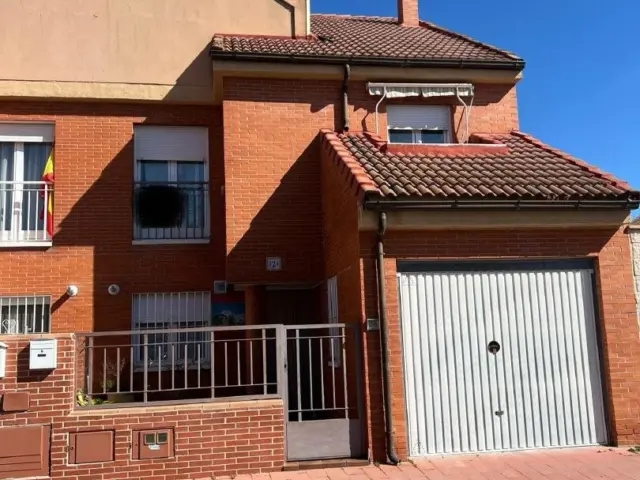 Chalet en calle de La Radio 2