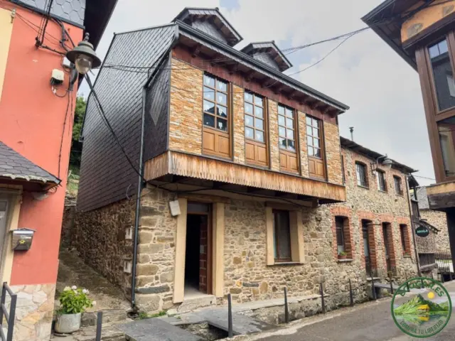 Casa en Folgoso de la Ribera