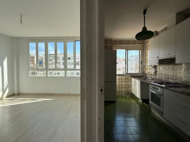 Apartment on Carrer de l'Almirall Cadarso photo 26