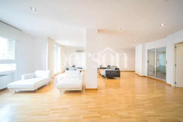Apartment in Russafa