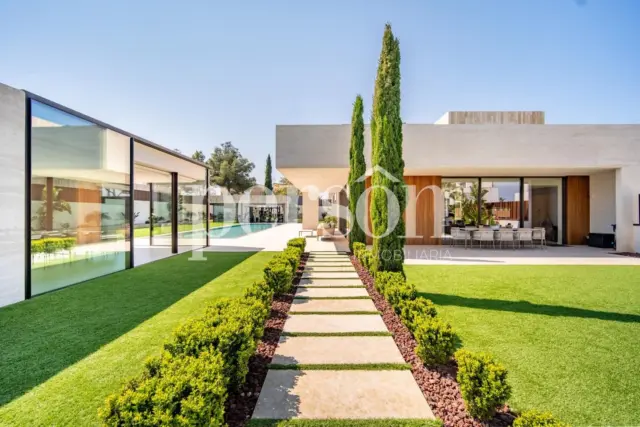 Chalet in Campo Olivar