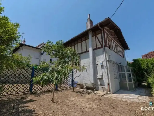 Chalet in Zurbaran-Arabella