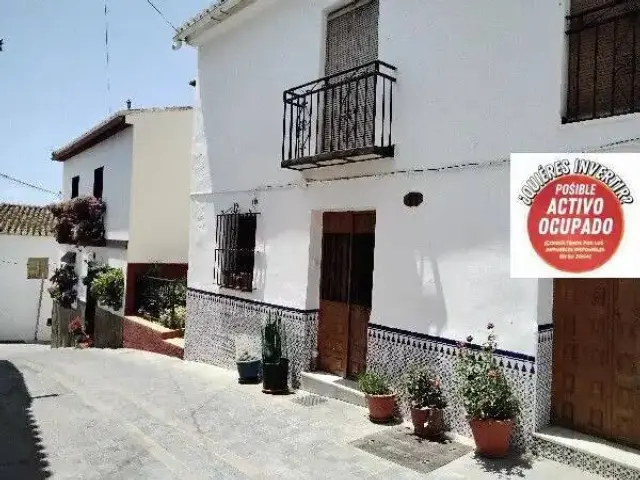 Chalet in Almogía