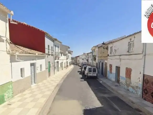 Chalet in El Saucejo