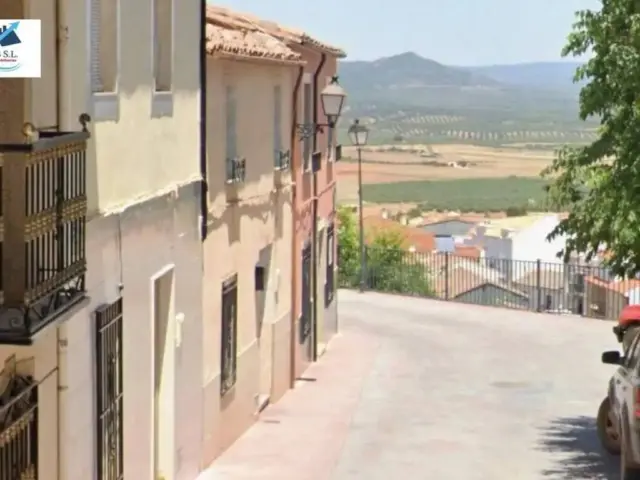 Chalet in Santisteban del Puerto