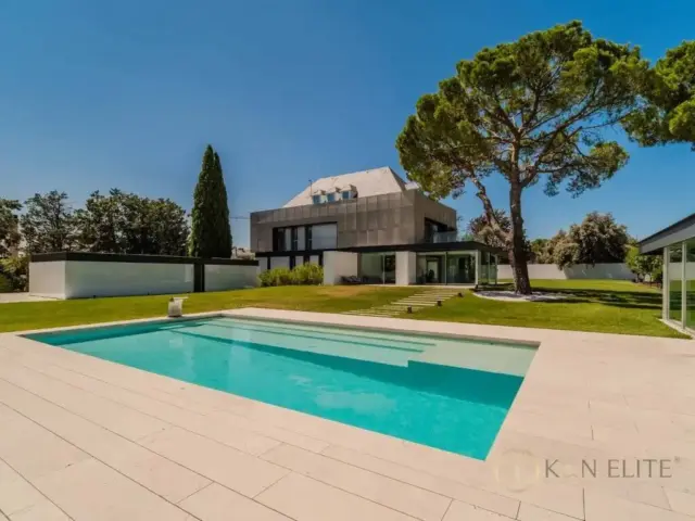 Chalet in La Finca