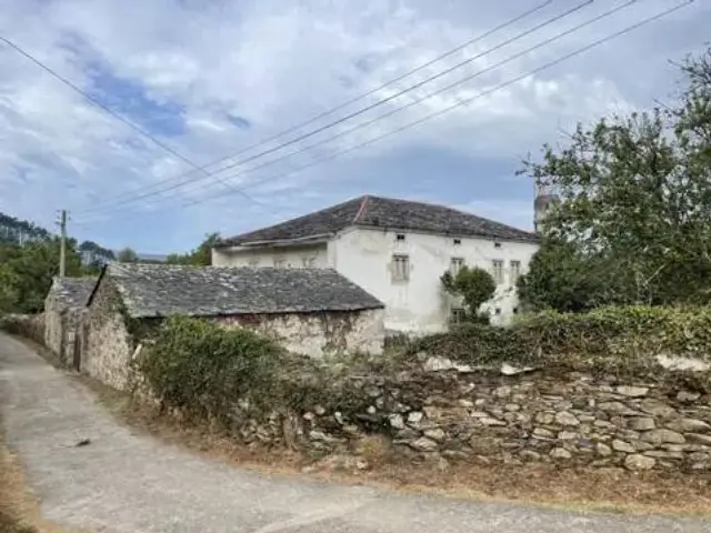 Rustic house on Calle Lugar Adro, 18