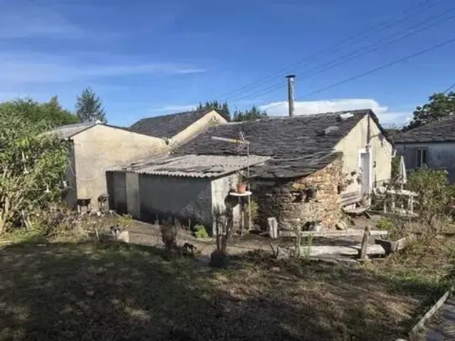 Rustic house on Calle Lugar Corvelle, 8