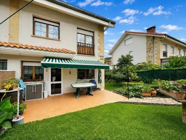 Chalet in Argoños