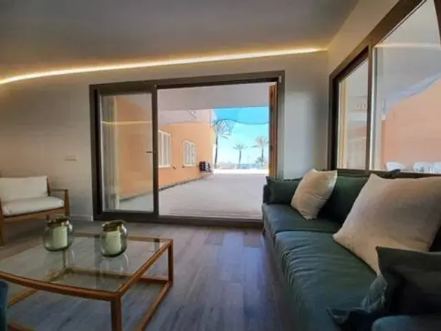 Apartment in Les Meravelles