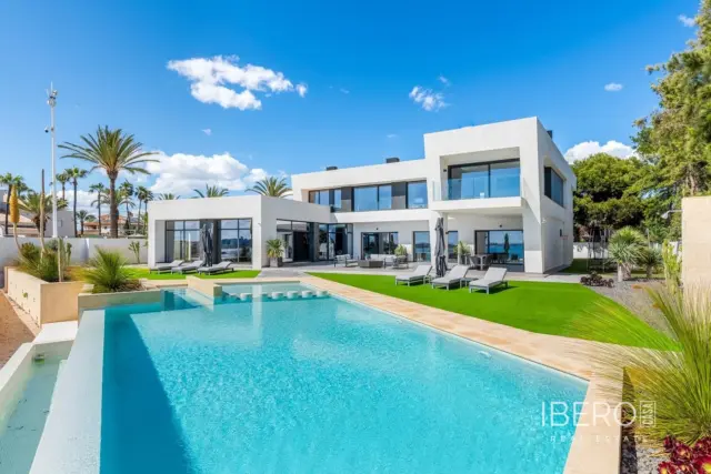 Casa en Cabo Roig-La Zenia-La Regia