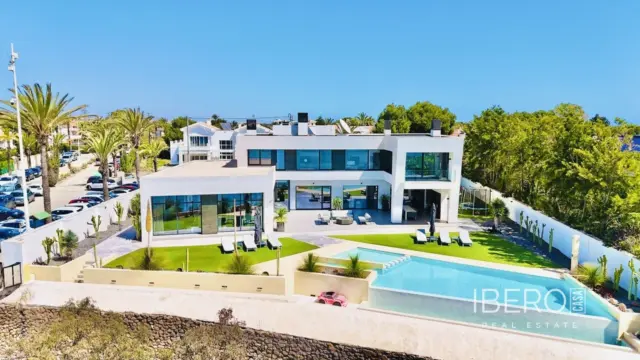 Casa en Cabo Roig-La Zenia-La Regia