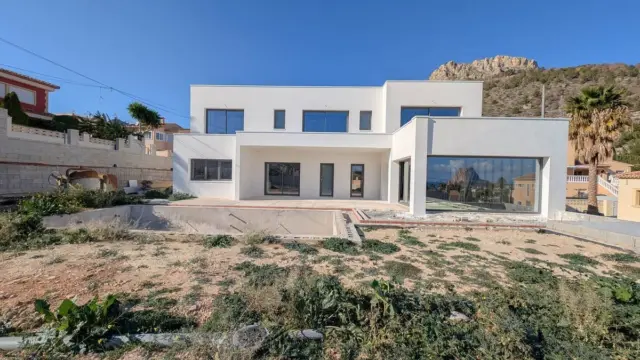 Villa in Canuta